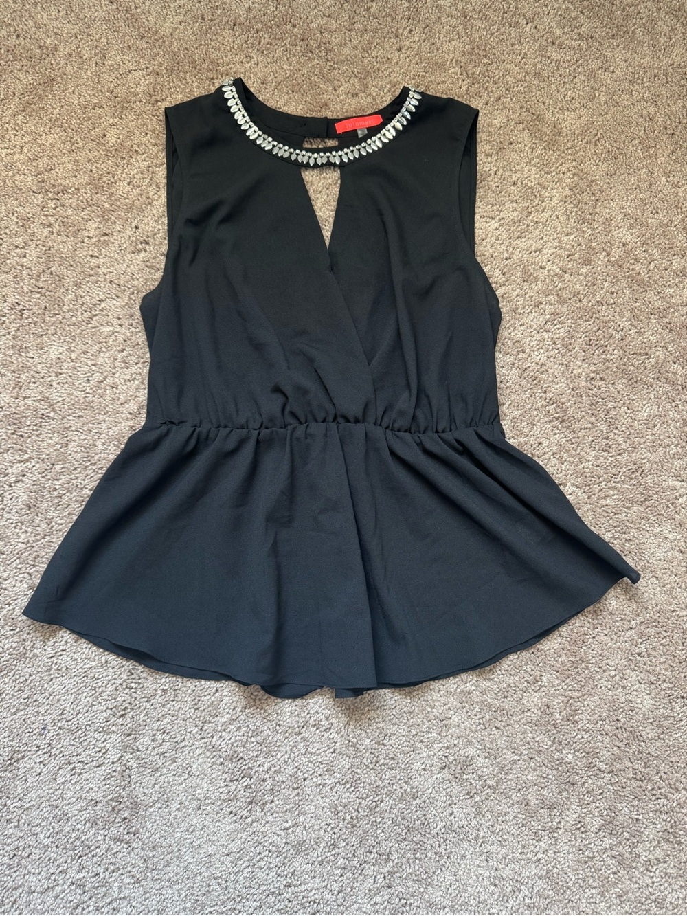 Lulumari Black V-Neck Peplum Sleeveless Blouse With Silver Jewel Collar Size XL
